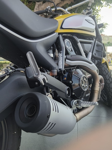 Ducati Scrambler Icon Yellow