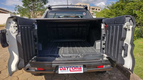 Imagem 12 de 14 de Fiat Toro 2018 1.8 16v Freedom Flex 4x2 Aut. 4p