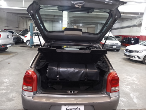 Imagen 7 de 10 de Volkswagen Gol 2007 1.6 3p C/gnc