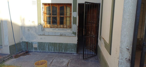Departamento Planta Baja Frente Al Shopping