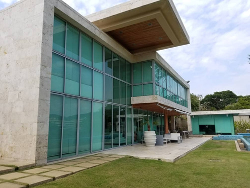 Imagen 6 de 10 de Casa De Lujo En Guataparo Country Club