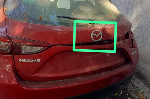 Emblema Mazda 3