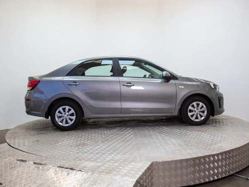 Kia 1.4 Lx Ac Mt Soluto