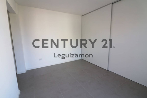 Imagen 20 de 25 de Departamento De 3 Ambientes Con Cocheras En Venta - Beccar