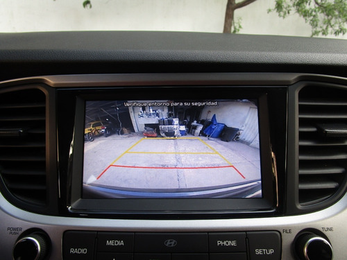 Imagen 7 de 15 de Hyundai Accent 5p Gls 1.6l,ta,a/ac.aut.,ve,piel,ra17