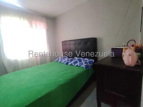 Dennymar, Alquila Bella Casa En Exclusiva Urbanizacion De Cabudare Dispone De 4 Habitaciones 3 Baños Amoblada! Con Vigilancia Las 24 Horas Y Bellas Areas Comunes B5a17969