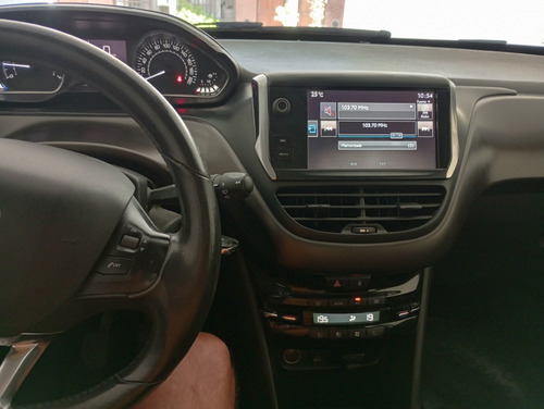 Peugeot 2008 1.6 Feline