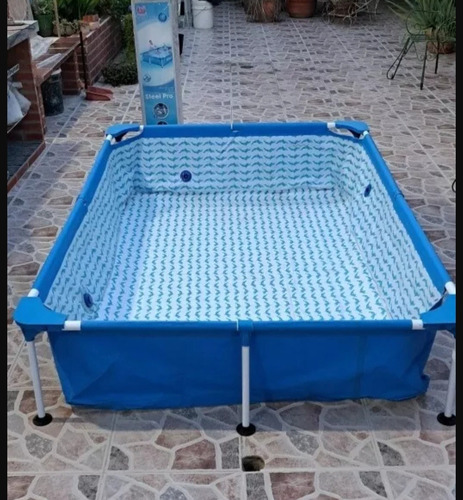 Piscina Familiar Estructural Rectangular Bestway 221x150cm