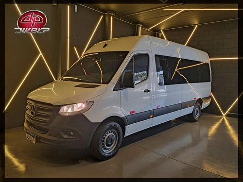 Mercedes-Benz Sprinter Furgão 2.2 Cdi 416 Longo Teto Alto 10,5m3 5p 6 marchas