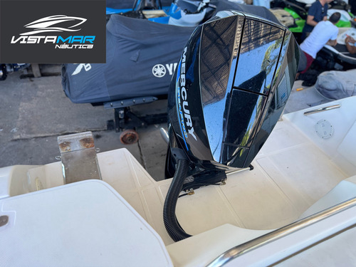 Lancha Wellcraft 26 Pés Com Motor Mercury 200hp 4t 2024