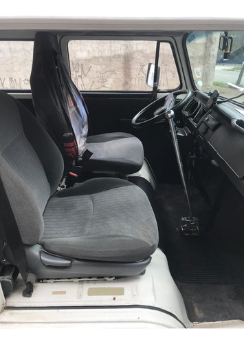 Volkswagen Kombi 1.4 Standard Total Flex 3p