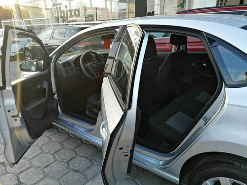Imagen 6 de 15 de Volkswagen Vento 2021 4p Comfortline Plus L4/1.6 Man