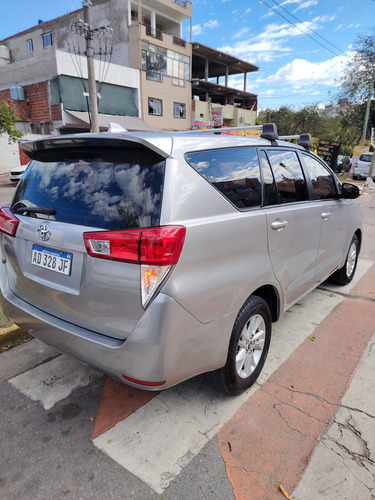 Toyota Innova 2.7 Sr 6at 8a