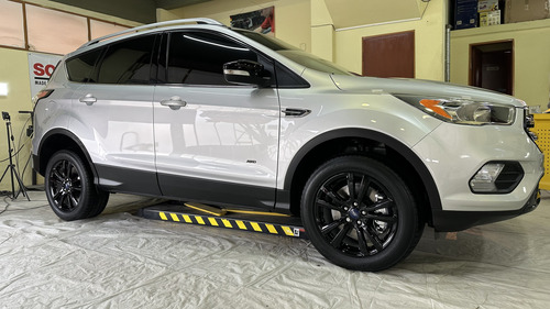 Ford Kuga 2.0 Sel At 4X4