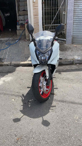 Imagem 8 de 11 de Honra Cbr650f