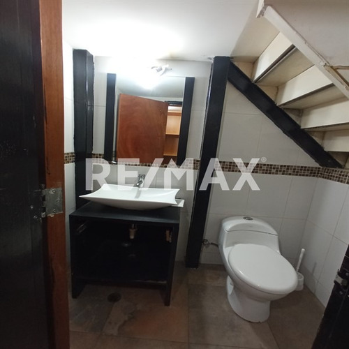 Alquiler De Local Comercial La Candelaria 94mts/1b