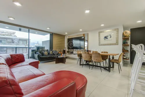 Moderno Departamento En Sector Residencial Cercano...
