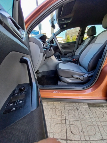 Imagen 14 de 18 de Volkswagen T-cross 1.6 Comfortline Mt 2019