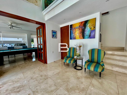 Isla Dorada Casa En Remate En Cancun