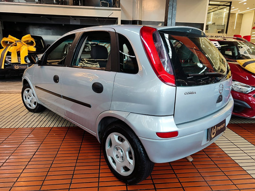 Chevrolet Corsa 1.8 Maxx Flex Power 5p
