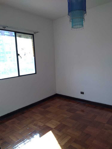 Arriendo Depto De 1d-1b .metro Bellas Artes (84022)
