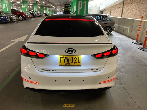 Imagen 9 de 25 de Hyundai New Elantra