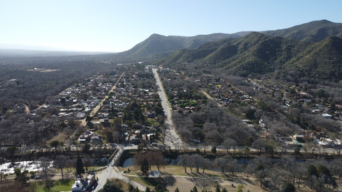 Hermoso Lote Con Excelente Ubicación En Santa Rosa De Calamuchita