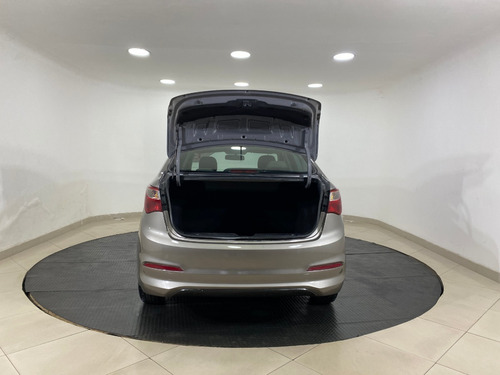Imagem 6 de 15 de Hyundai Hb20s 1.0 Comfort Plus Flex 4p