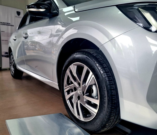 Imagen 9 de 25 de Peugeot 208 Feline Tiptronic 1.6 Stock