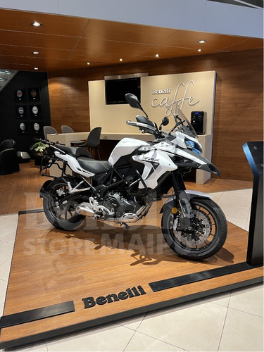 Imagen 14 de 15 de Benelli Trk 502