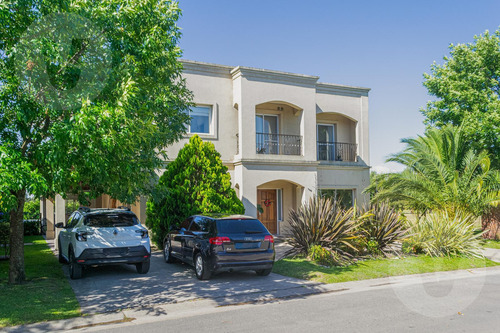 Casa A Pulmón Verde En Venta - Barrio La Horqueta De Echeverría, Canning