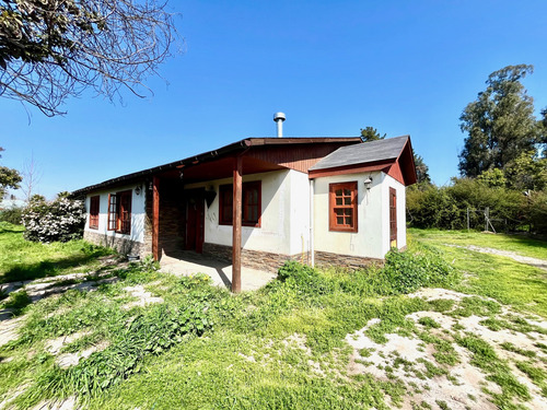 Dos Casas En Parcela De 5.000 Mts. En Linderos