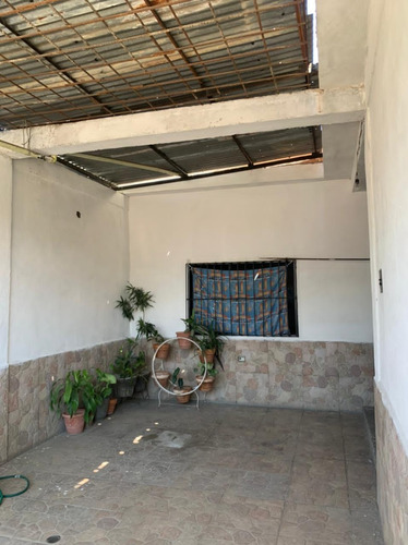 Imagen 8 de 8 de Venta De Comoda Casa Con Local En La Playa De Santa Isabel, Oeste De Barquisimeto.