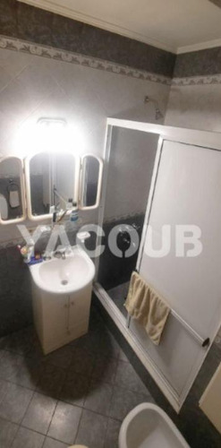 Casa En Venta - 3 Dormitorios 2 Baños - 233.34mts2 - Lanús