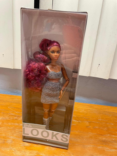 Barbie Looks 9 Petite Collector Pelirroja Afroamericana (Usado)