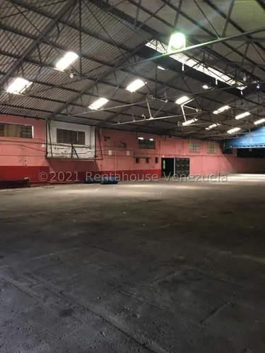 Galpón En Venta, Catia