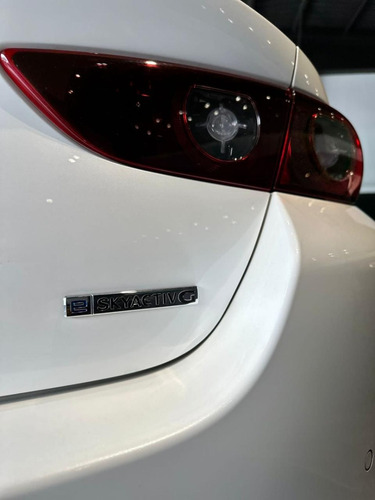 Mazda 3 Touring Hibrido
