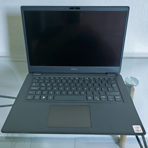 Latitude 3410 Touch/ Full-hd/ Core I7(10th)/ 32gb-ram/ 512gb Gris (Usado)