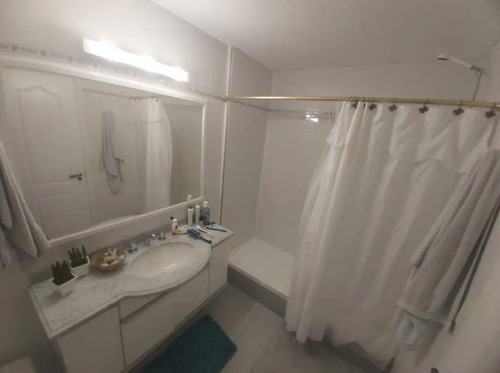 Imagen 15 de 17 de Excelente Apartamento De 2 Dormitorios En Edificio Palm Beach - Playa Mansa