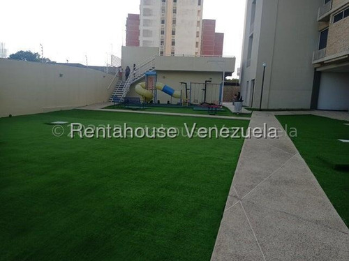Maribel Morillo Asesor Inmobiliario De Rentahouse Te Ofrece Bello Y Moderno Apartamento En Condominio Con Planta Electrica Y Es De Construccion Reciente Ubicado Al Este De Barquisimeto Lara