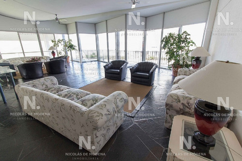 Apartamento En Península 1 Dormitorio Con Balcón- Ref: 4480