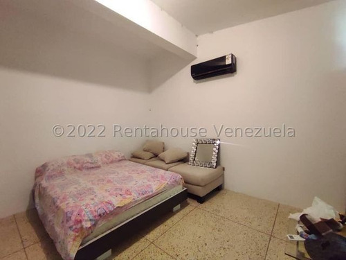 Imagen 13 de 22 de Esplendida Quinta En Venta Urb Cantarana, Maracay 22-22762 Hc