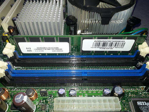 Combo Mother, Micro Y Memoria Intel Desktop Board D915gag Verde (Usado)