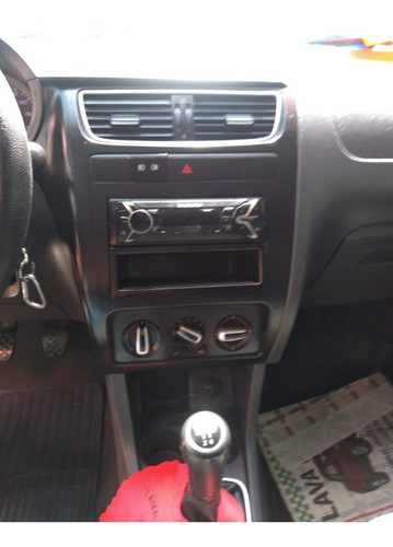 Imagem 9 de 10 de Volkswagen Fox