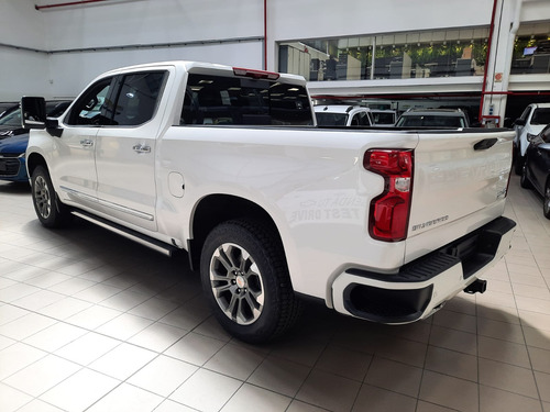 Chevrolet Silverado 5.3 V8 High Country