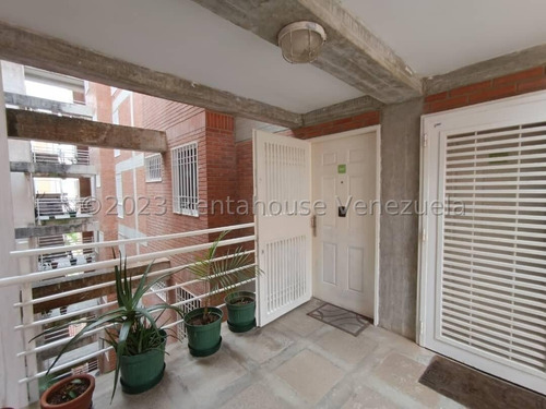 Comodo Apartamento En Miravila Yb 23-30787