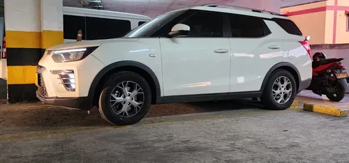 SsangYong XLV 1.6 Elite 4X2 Aut
