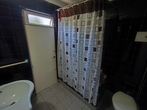 Venta - Ph - 4 Ambientes - Balcon - Quincho - Terraza - Local - Cochera - Permuta