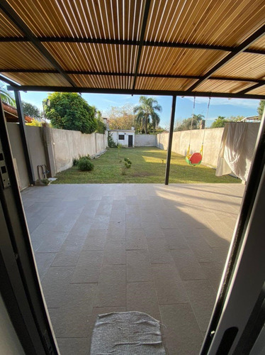 Casa En Venta En Ituzaingó, G.b.a. Zona Oeste, Argentina