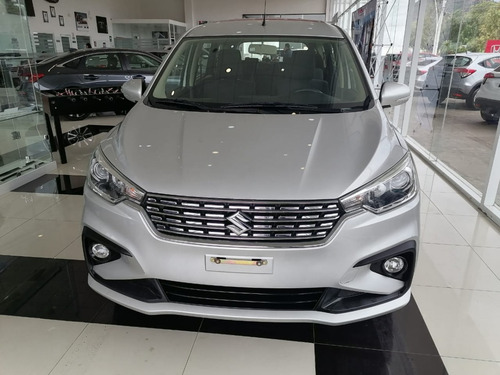 Imagen 10 de 15 de Suzuki Ertiga Glx